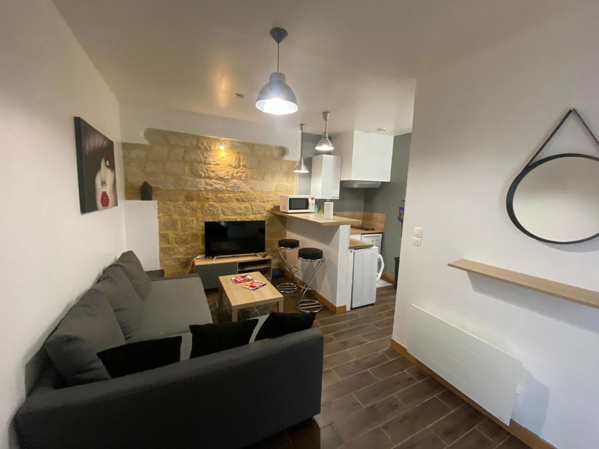 Agreable Appartement In Montmartre Paris Eksteriør billede